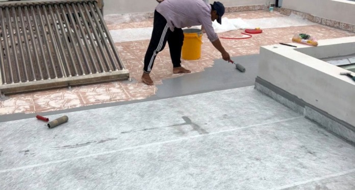 Thi công chống thấm sàn mái bằng vật liệu chống thấm 2 thành phần