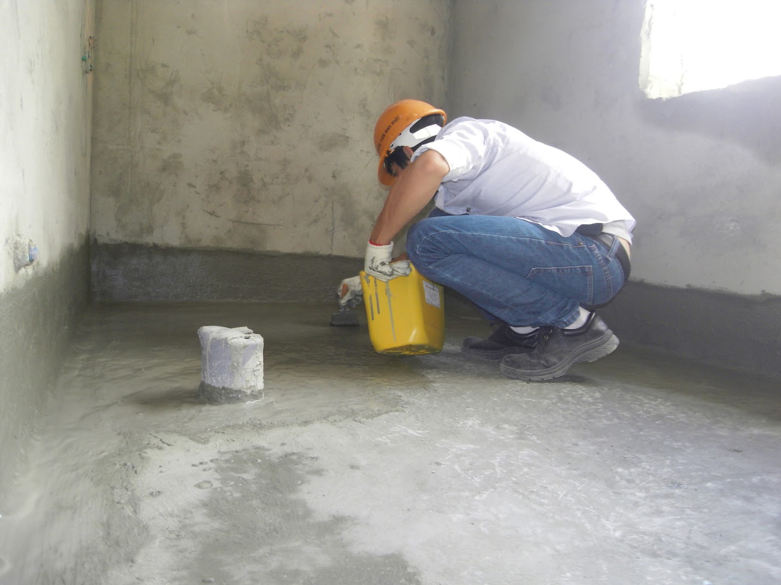 Thi công chống thấm nhà và công trình